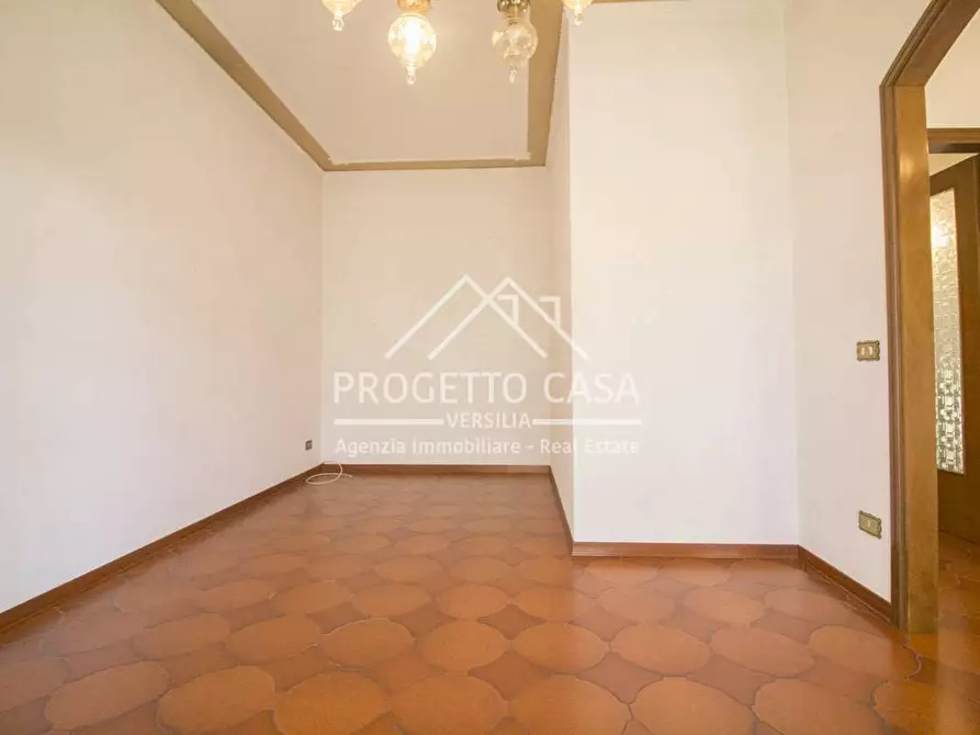 Immagine 5 di Casa indipendente in vendita  in VIA LELIO GIUSTI a Viareggio