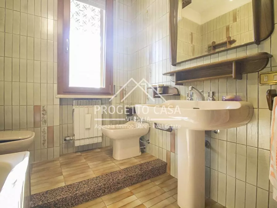 Immagine 17 di Casa indipendente in vendita  in VIA LELIO GIUSTI a Viareggio