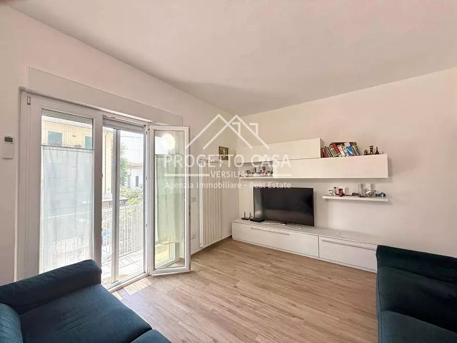 Immagine 27 di Casa indipendente in vendita  in via vittorio veneto a Viareggio