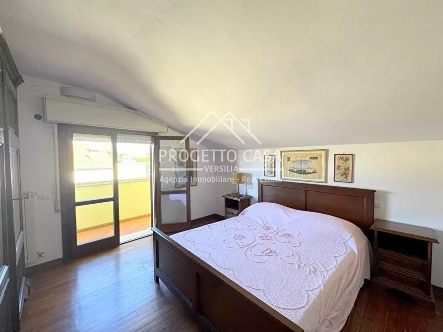 Immagine 18 di Appartamento in vendita  in VIA BOLOGNA a Viareggio