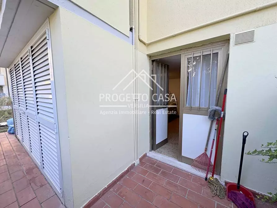 Immagine 31 di Appartamento in vendita  in VIA BOLOGNA a Viareggio