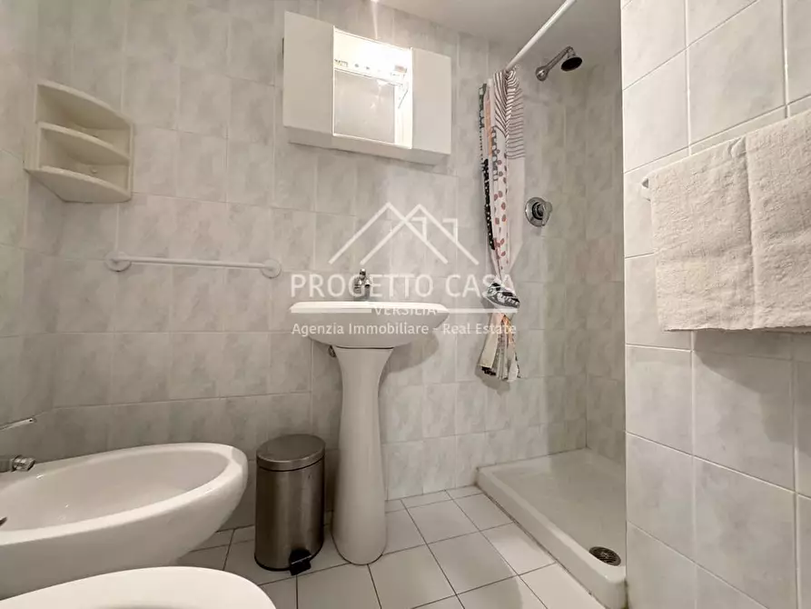 Immagine 32 di Appartamento in vendita  in VIA BOLOGNA a Viareggio