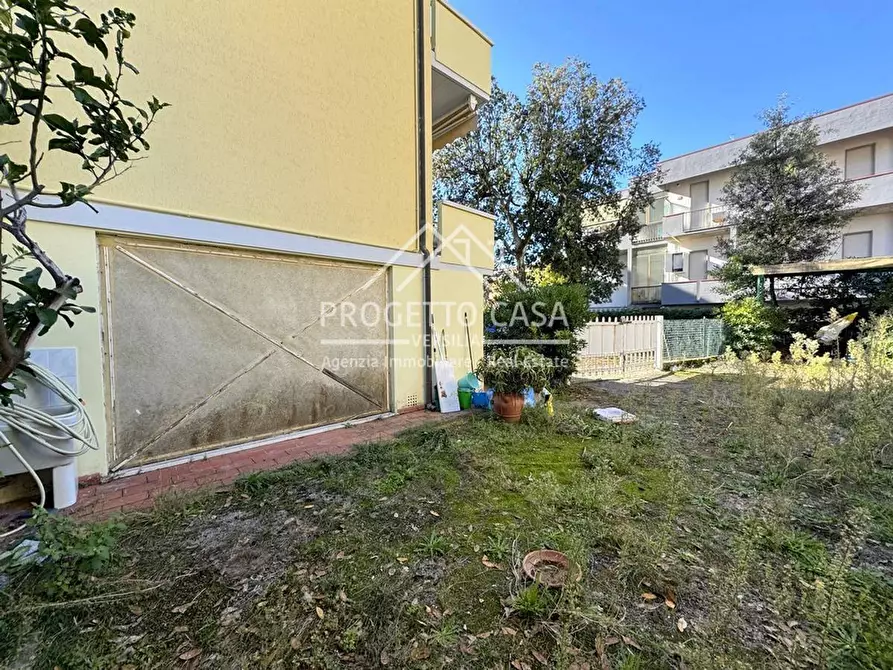 Immagine 35 di Appartamento in vendita  in VIA BOLOGNA a Viareggio