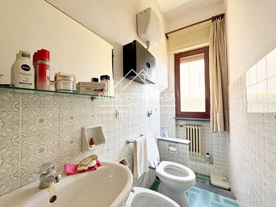 Immagine 12 di Casa indipendente in vendita  in VIA TOTI a Viareggio