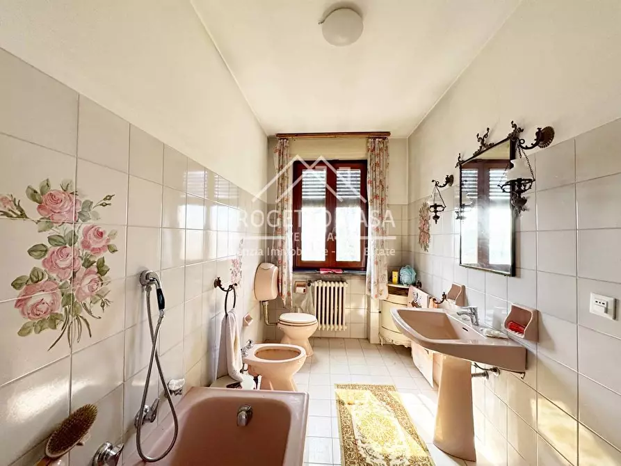 Immagine 19 di Casa indipendente in vendita  in VIA TOTI a Viareggio