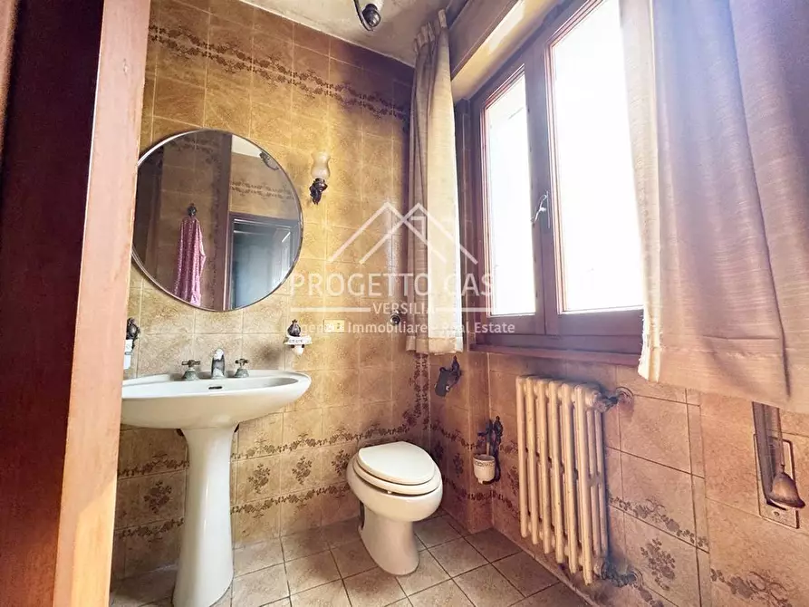 Immagine 25 di Casa indipendente in vendita  in VIA TOTI a Viareggio