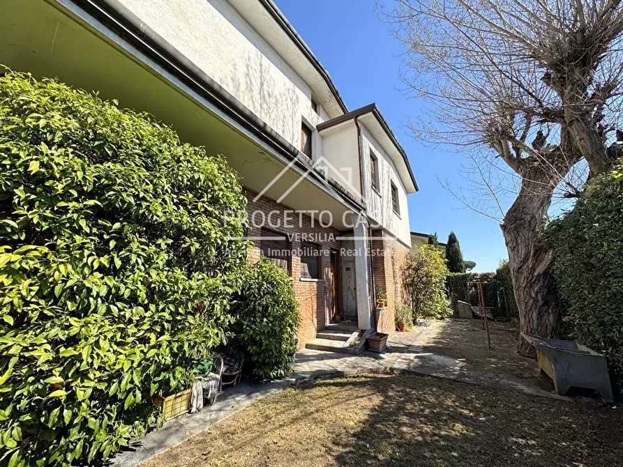 Immagine 29 di Casa indipendente in vendita  in VIA TOTI a Viareggio