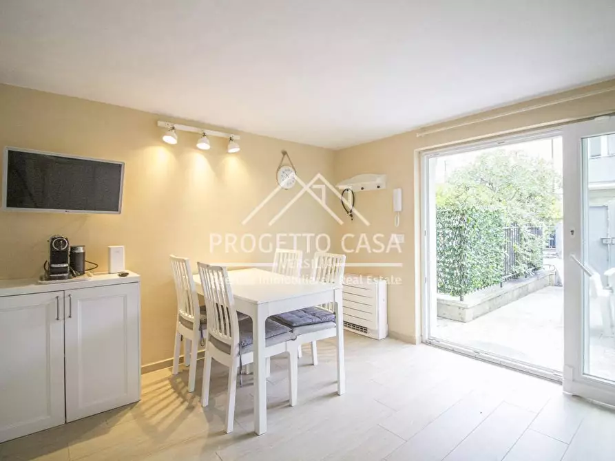 Immagine 3 di Appartamento in vendita  in via margherita hack a Camaiore