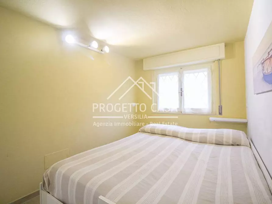 Immagine 28 di Appartamento in vendita  in via margherita hack a Camaiore