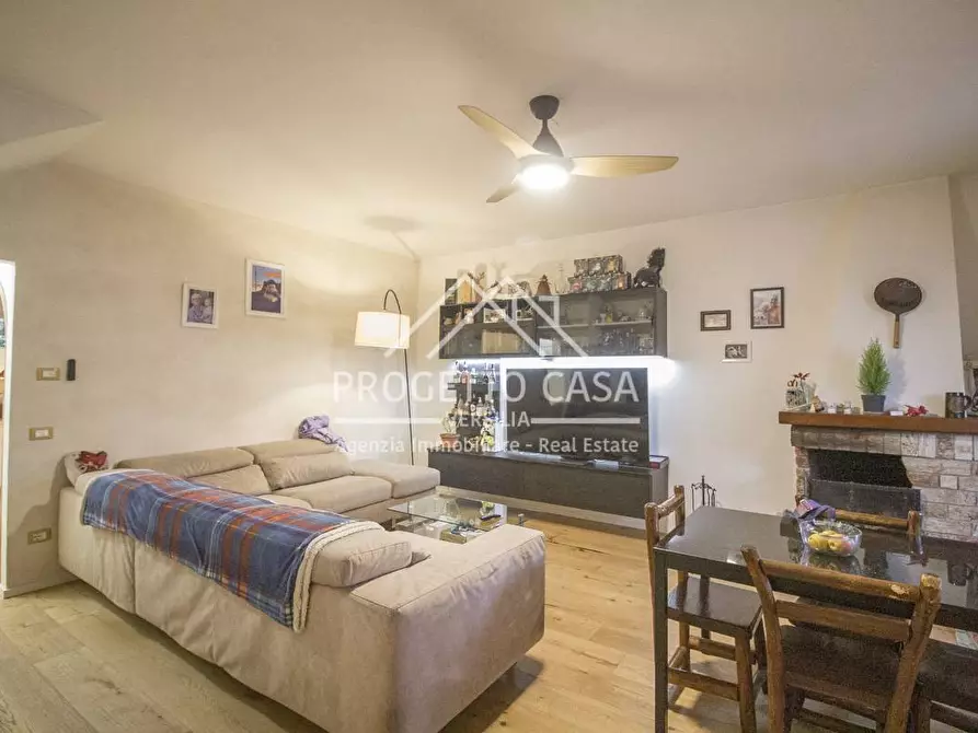 Immagine 10 di Casa indipendente in vendita  in VIA DELLE ACACIE a Viareggio