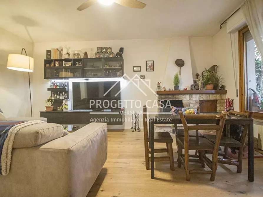 Immagine 11 di Casa indipendente in vendita  in VIA DELLE ACACIE a Viareggio