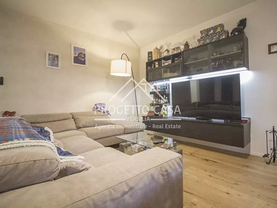 Immagine 12 di Casa indipendente in vendita  in VIA DELLE ACACIE a Viareggio