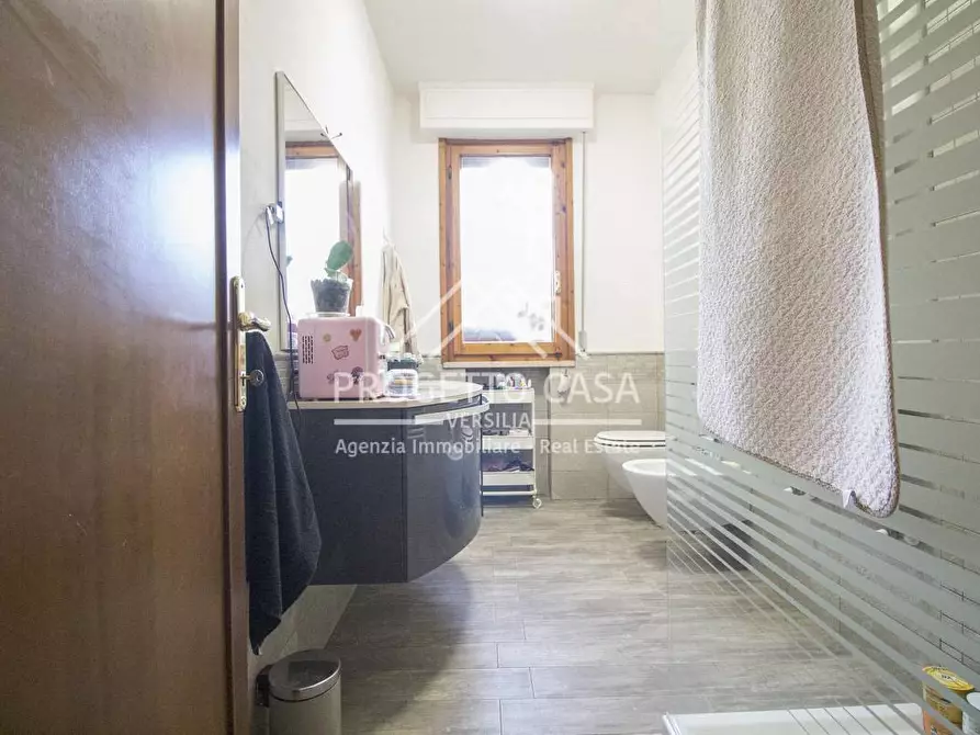 Immagine 30 di Casa indipendente in vendita  in VIA DELLE ACACIE a Viareggio