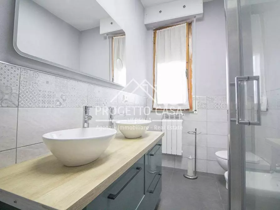 Immagine 29 di Appartamento in vendita  in VIA DEI MARMI a Viareggio