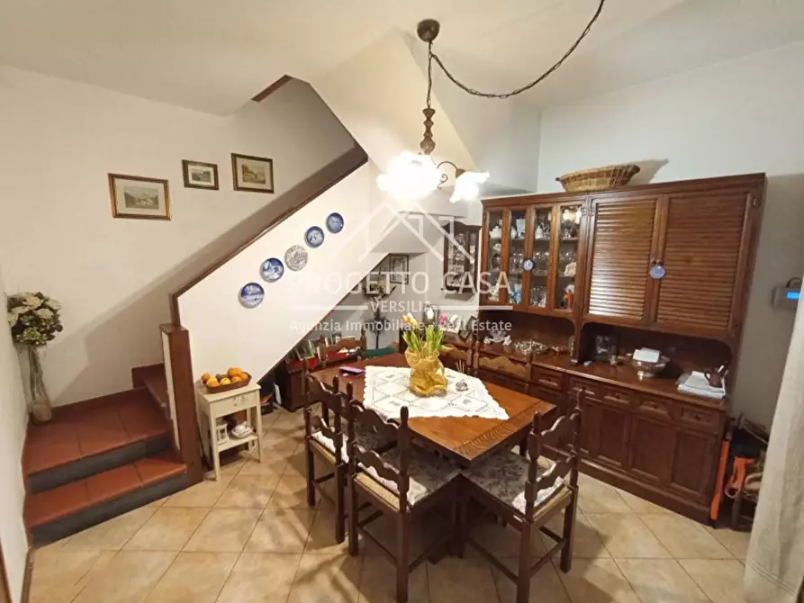 Immagine 3 di Casa indipendente in vendita  in VIA SAN DOMENICHINO a Massa