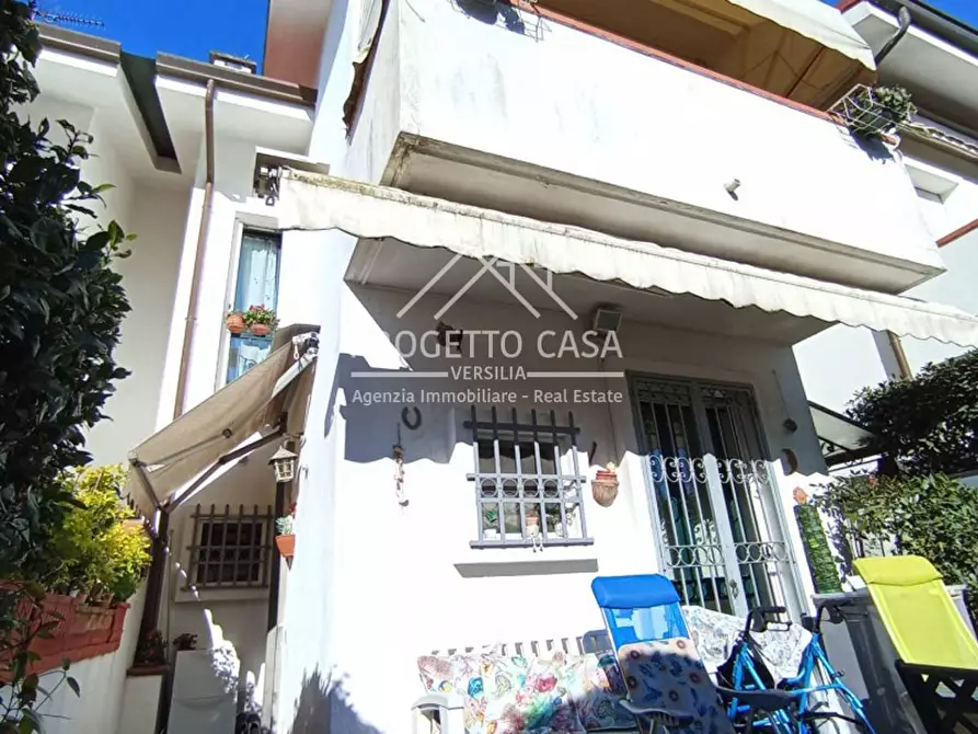 Immagine 35 di Casa indipendente in vendita  in VIA SAN DOMENICHINO a Massa