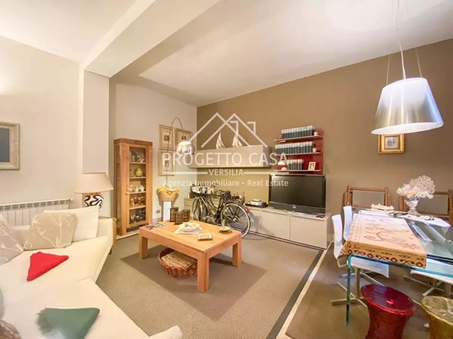 Immagine 5 di Casa indipendente in vendita  in via colombo a Viareggio