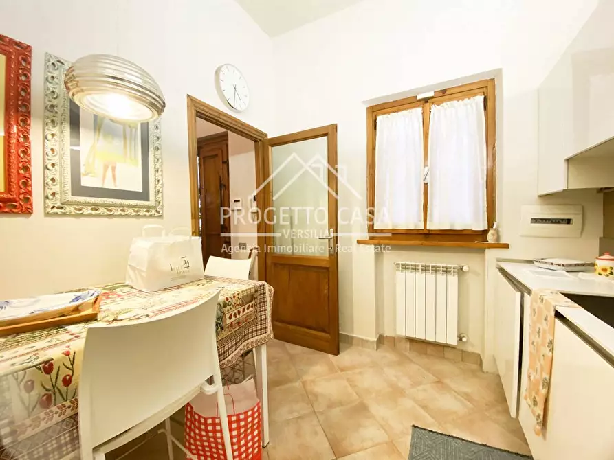 Immagine 6 di Casa indipendente in vendita  in via colombo a Viareggio