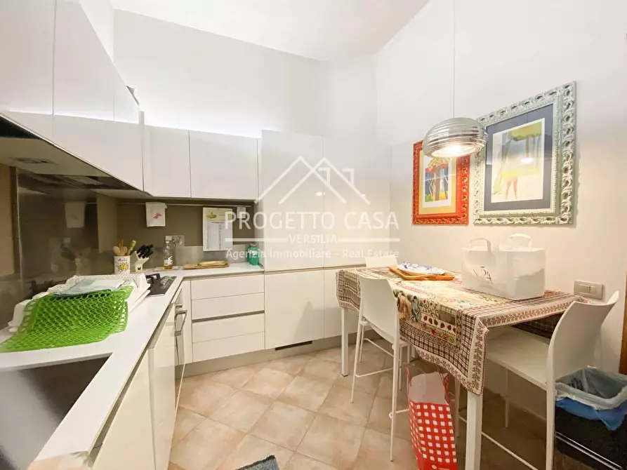 Immagine 9 di Casa indipendente in vendita  in via colombo a Viareggio