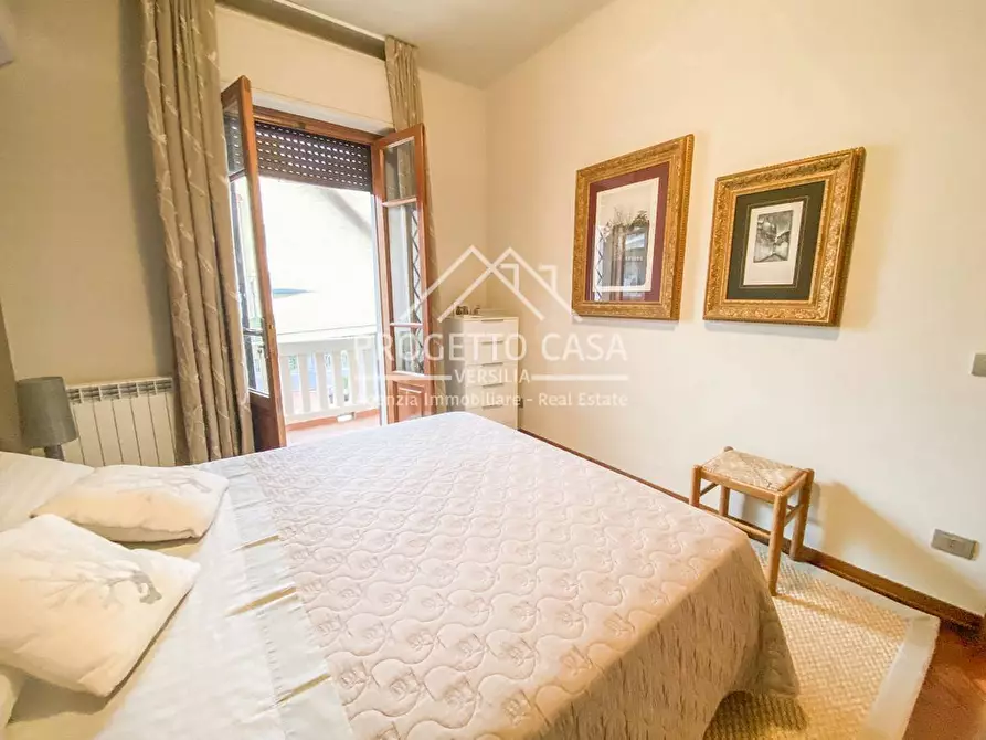 Immagine 14 di Casa indipendente in vendita  in via colombo a Viareggio