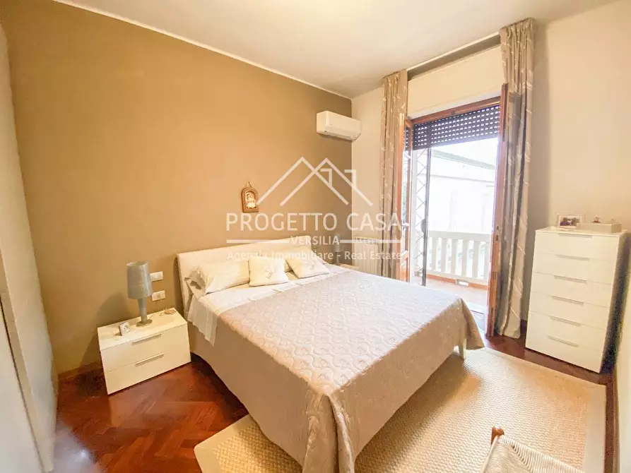 Immagine 16 di Casa indipendente in vendita  in via colombo a Viareggio