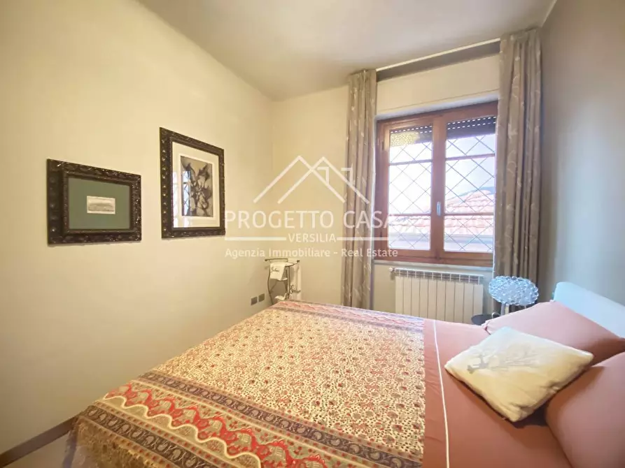 Immagine 18 di Casa indipendente in vendita  in via colombo a Viareggio