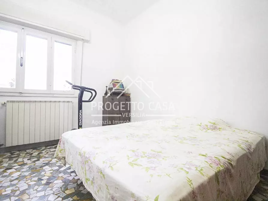 Immagine 16 di Appartamento in vendita  in VIA GOLDORA a Pietrasanta