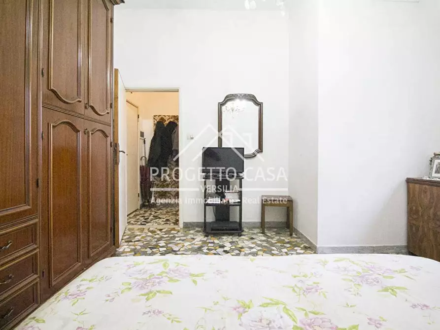 Immagine 18 di Appartamento in vendita  in VIA GOLDORA a Pietrasanta