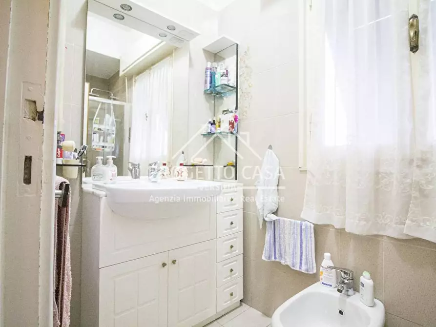 Immagine 21 di Appartamento in vendita  in VIA GOLDORA a Pietrasanta