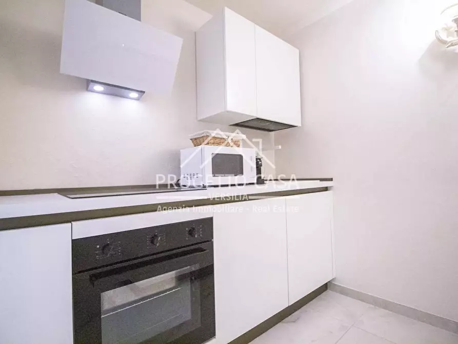 Immagine 5 di Appartamento in vendita  in VICOLO SAN BIAGIO a Pietrasanta