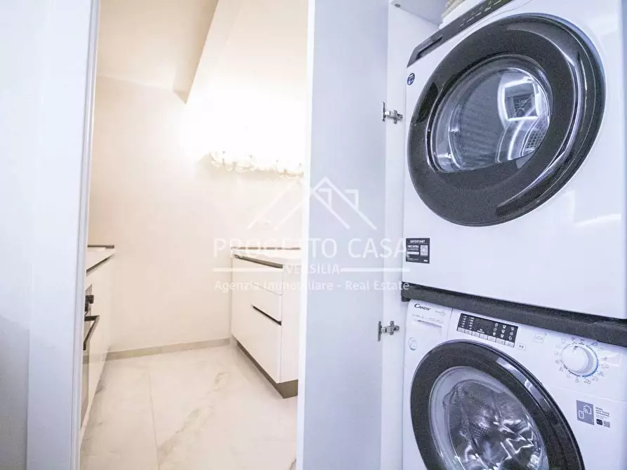 Immagine 10 di Appartamento in vendita  in VICOLO SAN BIAGIO a Pietrasanta