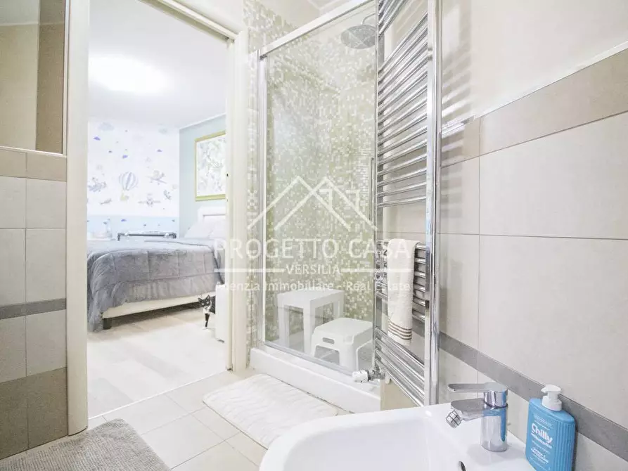 Immagine 17 di Appartamento in vendita  in VIA CHELINI a Massarosa