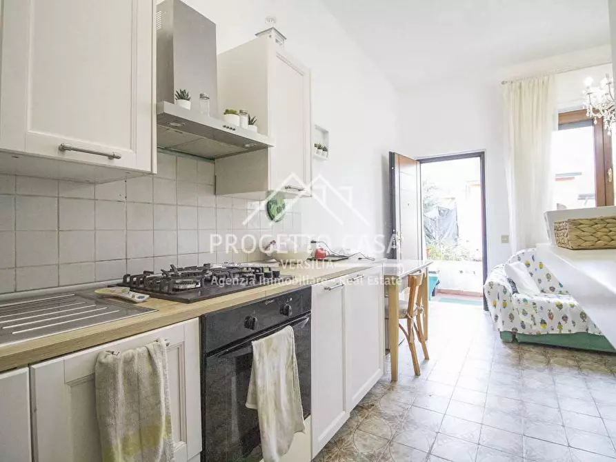 Immagine 11 di Casa indipendente in vendita  in VIA PARDINI TORRE DEL LAGO a Viareggio