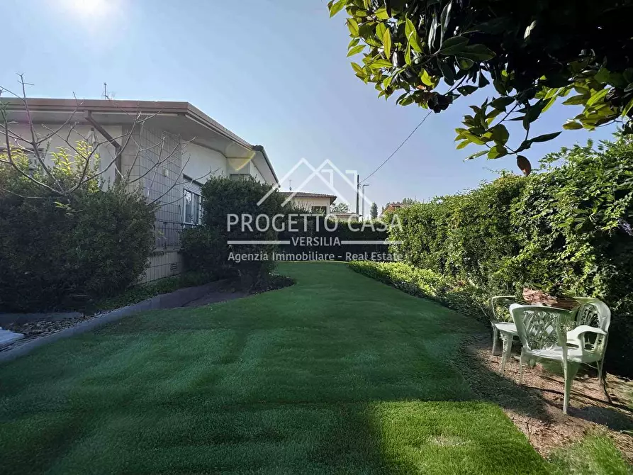 Immagine 18 di Casa indipendente in vendita  in via bendetto brin a Pietrasanta