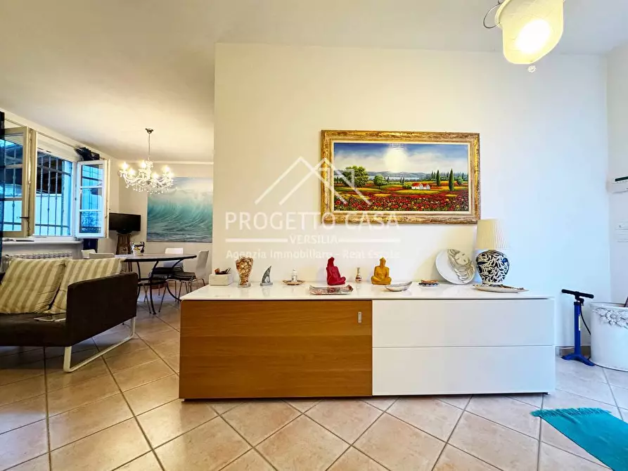 Immagine 4 di Casa indipendente in vendita  in via marche a Pietrasanta