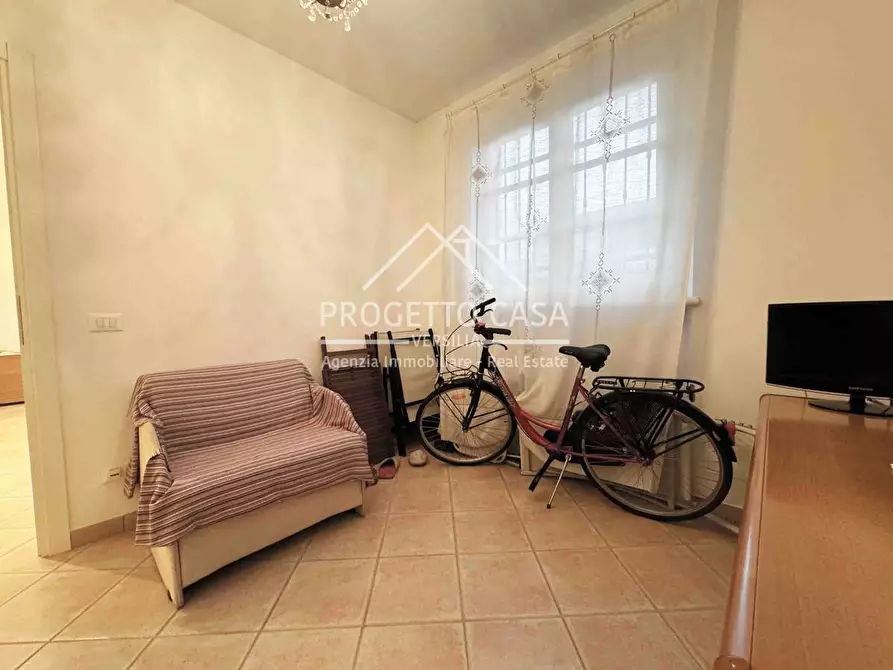 Immagine 8 di Casa indipendente in vendita  in via marche a Pietrasanta