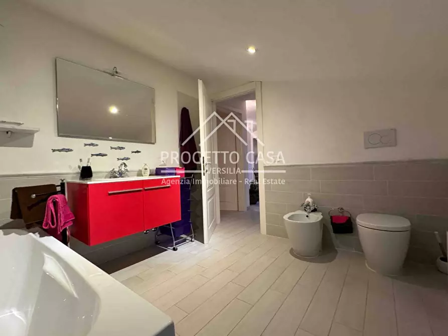 Immagine 22 di Casa indipendente in vendita  in via marche a Pietrasanta