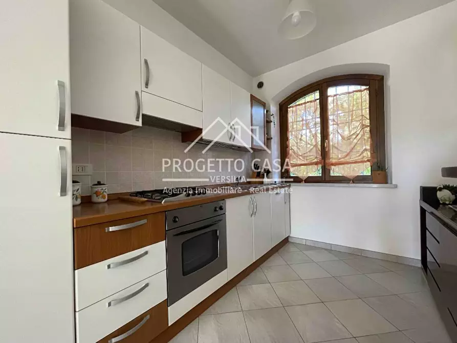 Immagine 3 di Casa indipendente in vendita  in via MONTEGABBERI a Pietrasanta