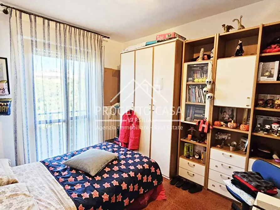 Immagine 10 di Appartamento in vendita  in via viii marzo a Viareggio