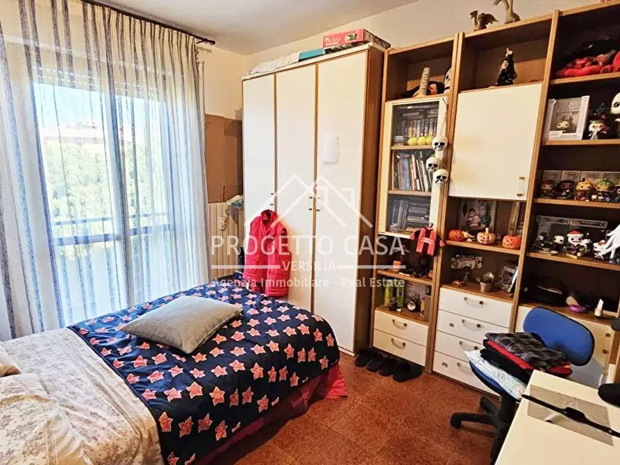 Immagine 11 di Appartamento in vendita  in via viii marzo a Viareggio