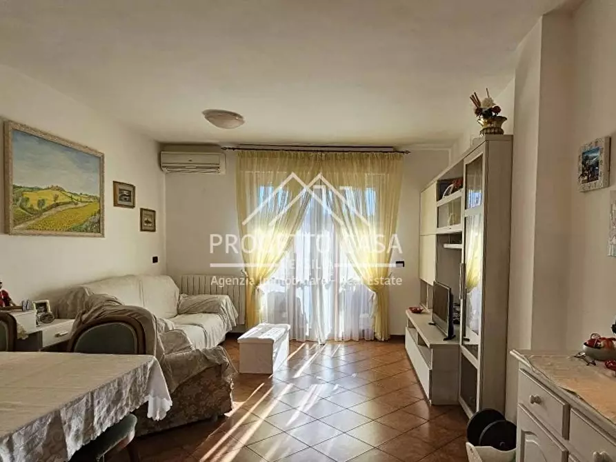 Immagine 14 di Appartamento in vendita  in via viii marzo a Viareggio