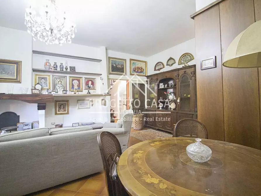 Immagine 6 di Casa indipendente in vendita  in VIA LELIO GIUSTI a Viareggio