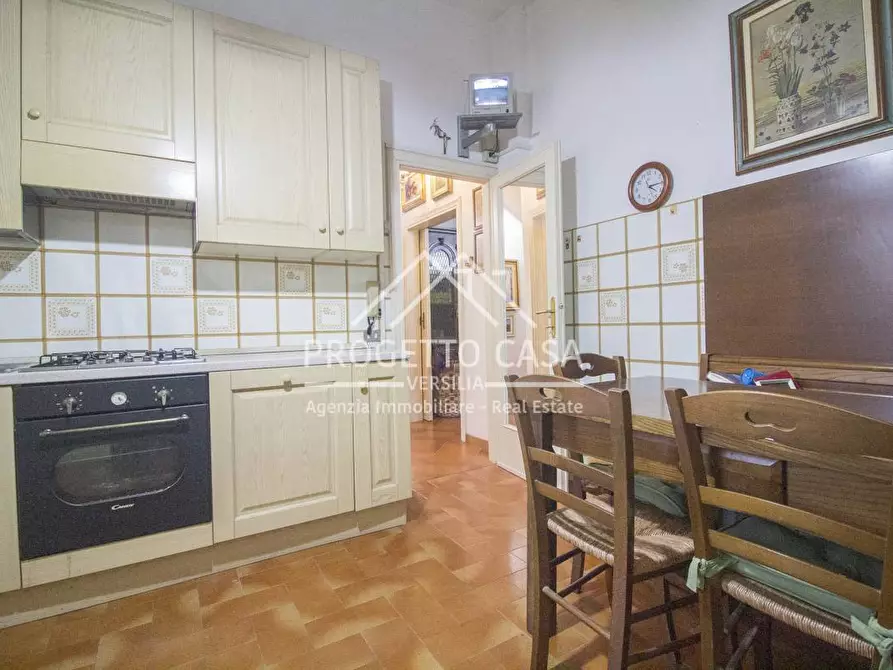 Immagine 12 di Casa indipendente in vendita  in VIA LELIO GIUSTI a Viareggio