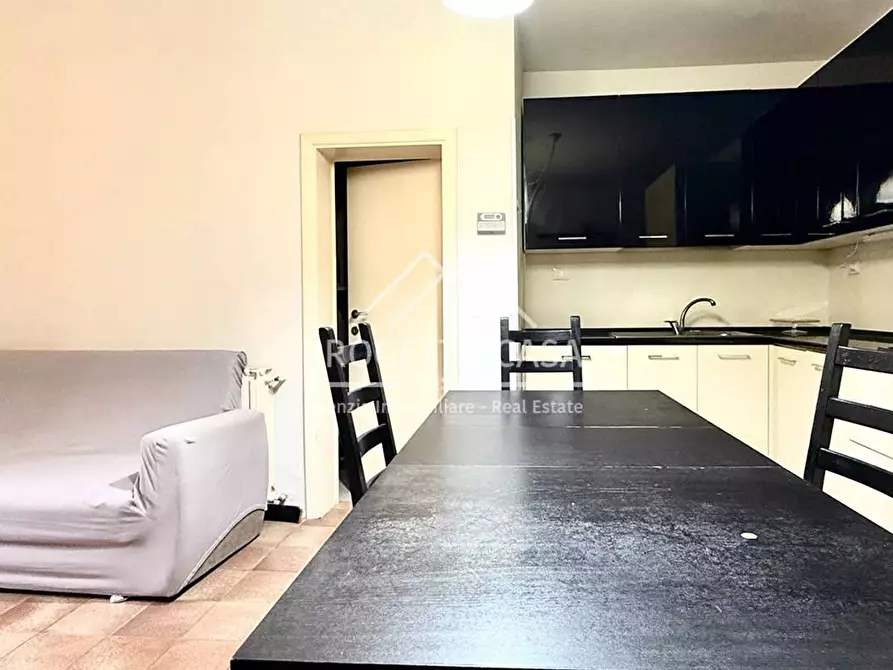 Immagine 5 di Appartamento in vendita  in via pellegrinetti a Camaiore