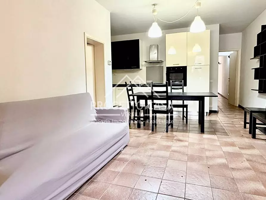 Immagine 8 di Appartamento in vendita  in via pellegrinetti a Camaiore