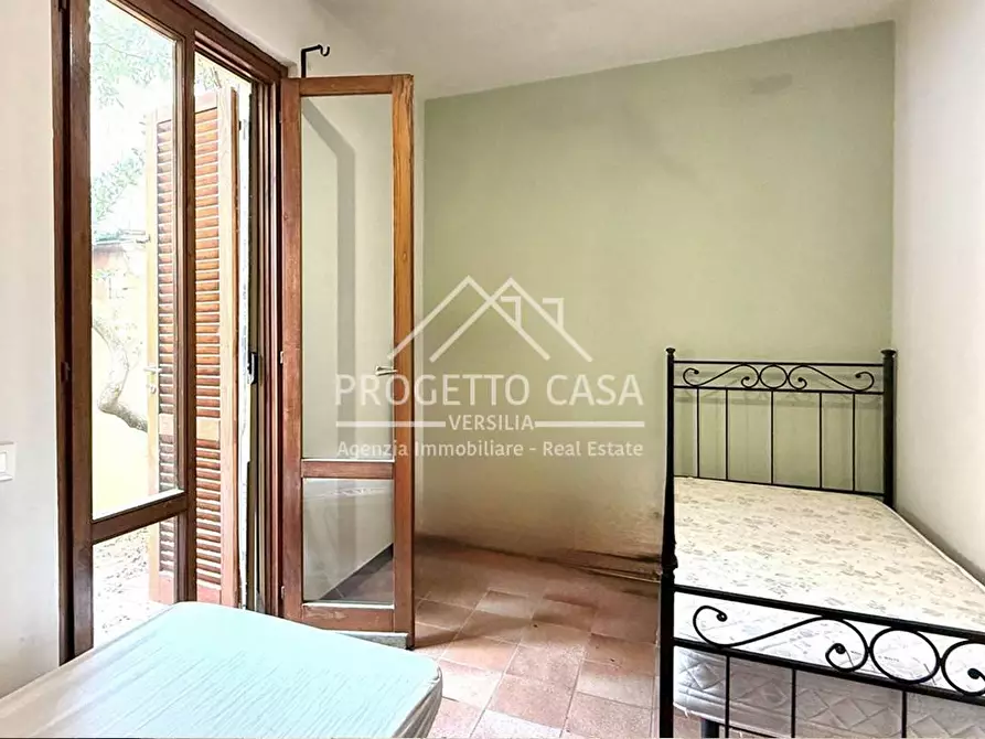 Immagine 16 di Appartamento in vendita  in via pellegrinetti a Camaiore