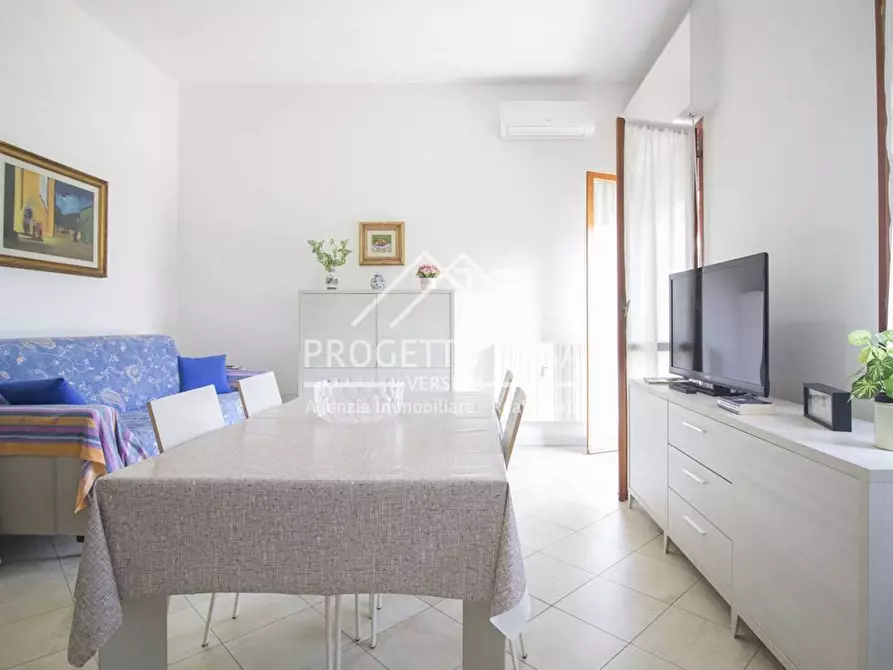 Immagine 7 di Appartamento in vendita  in via icilio sadun a Viareggio