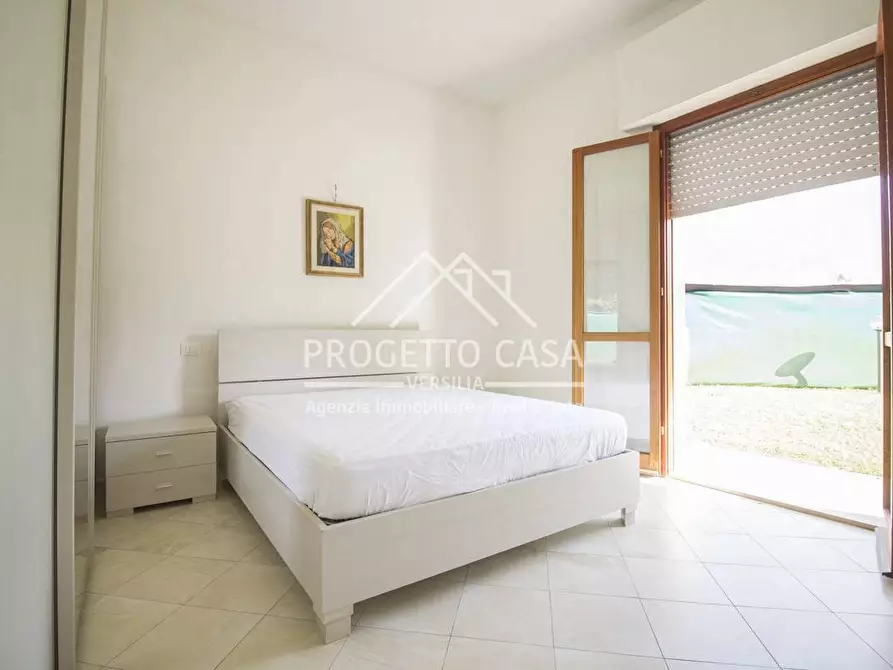 Immagine 15 di Appartamento in vendita  in via icilio sadun a Viareggio