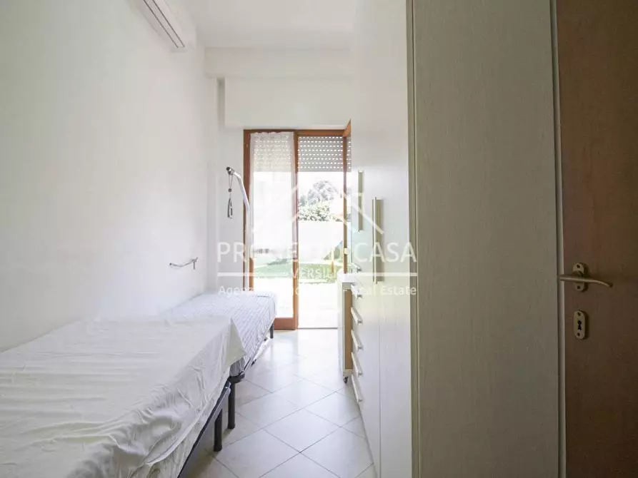 Immagine 30 di Appartamento in vendita  in via icilio sadun a Viareggio