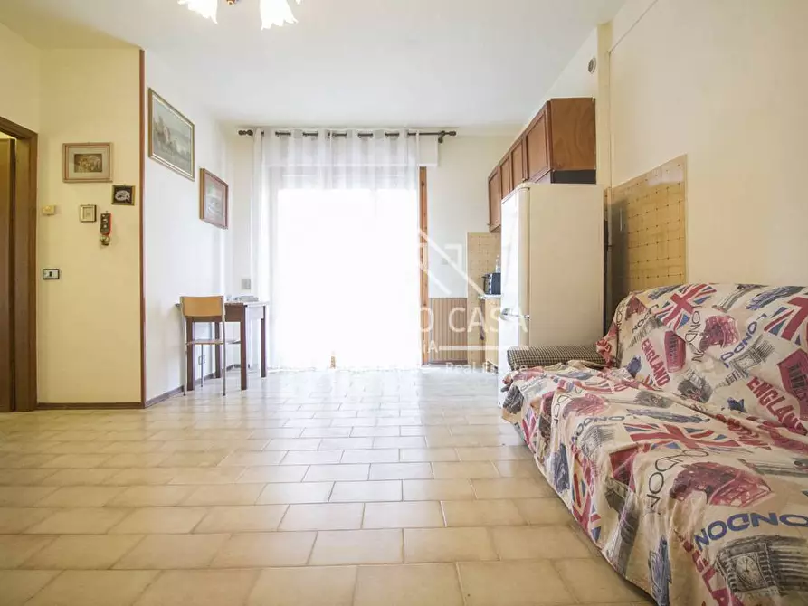 Immagine 2 di Appartamento in vendita  in VIA ZENDRINI a Viareggio